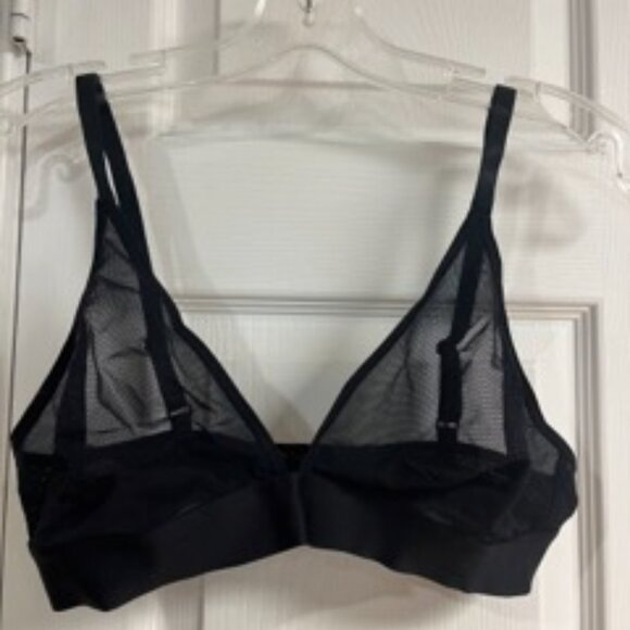 Negative Bra - Picture 3 of 3